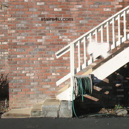 wood stair handrailing banister safety code problem