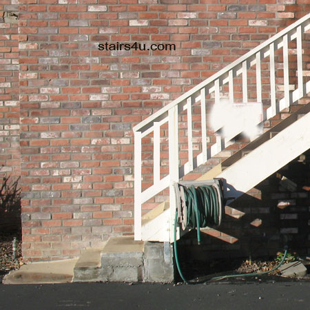 wood handrailing with additional balusters for safety and accident prevention